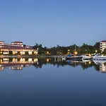 纳坦利温泉酒店 酒店 纳坦利